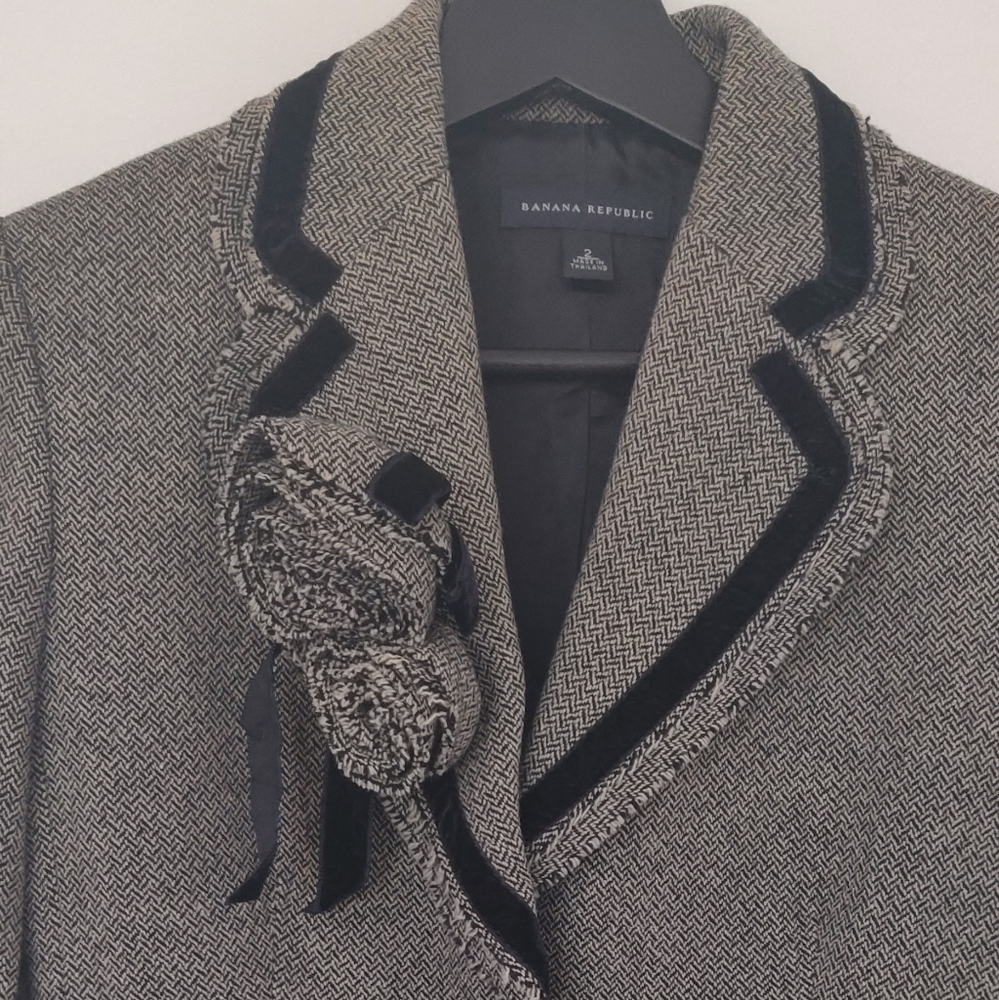 Banana Republic Classic Black Blazer